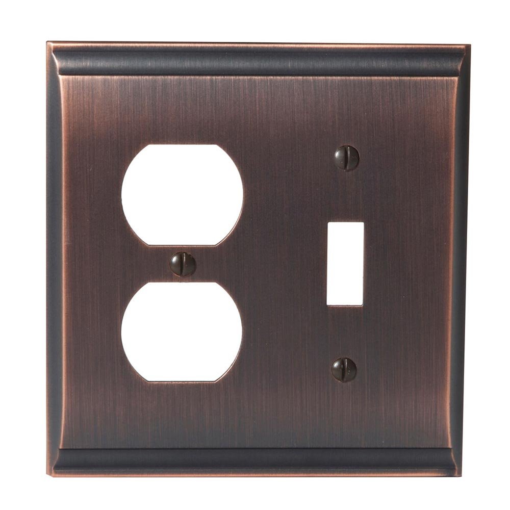 Single Toggle/Single Outlet Wallplate in Oil Rubbed Bronze